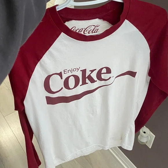 Enjoy Coke❤️Top - Picture 6 of 6